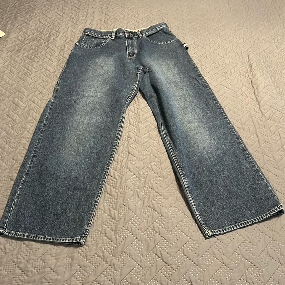 Vintage like new Tommy Hilfiger jeans. Inseam 27.5” size 18